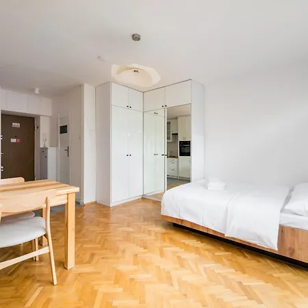 Saska Kepa Pleasant By Bookinghost Apartamento Varsóvia